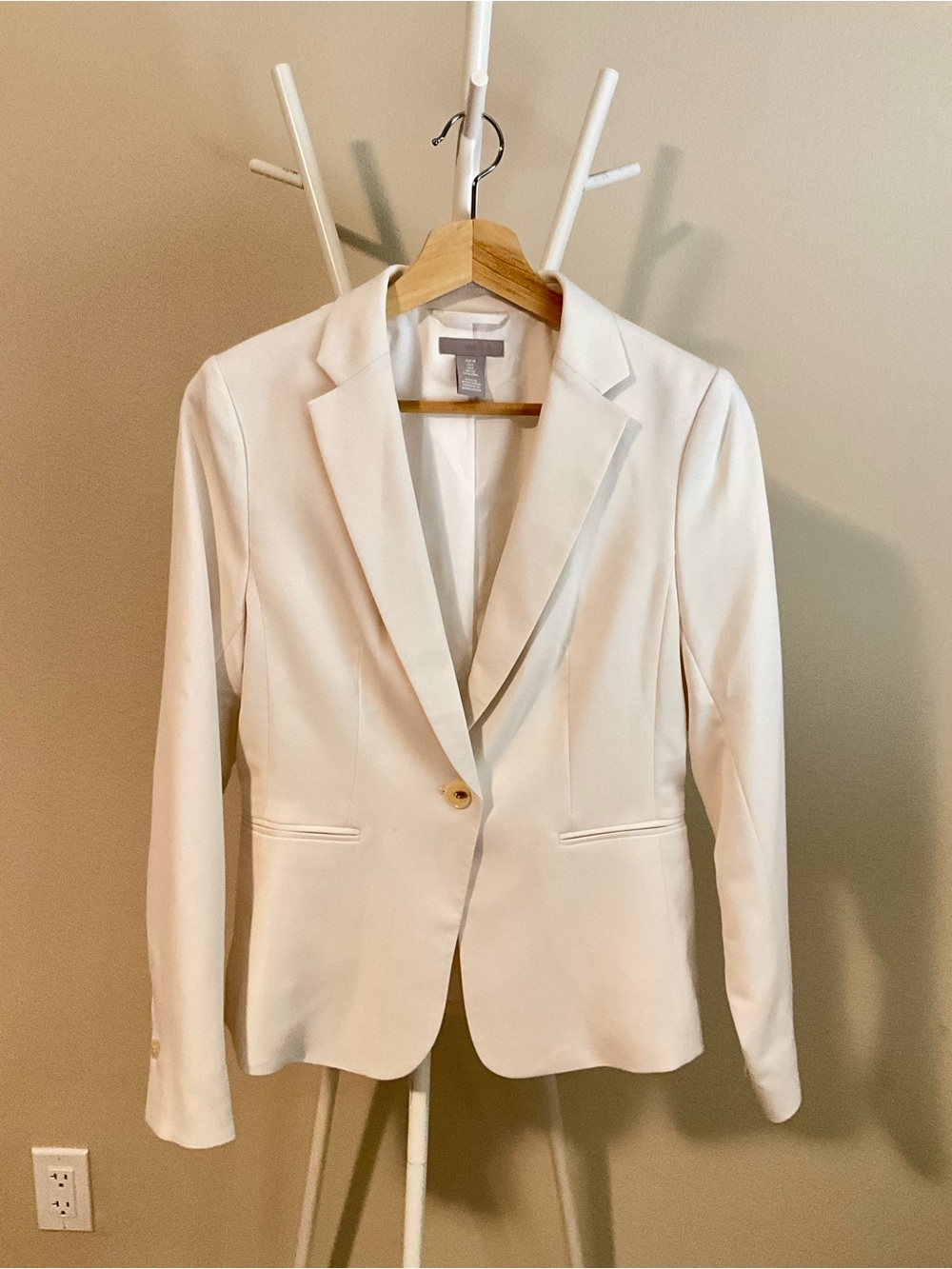 NWOT Women's White Single-Button Blazer - Tailored Notch Lapel